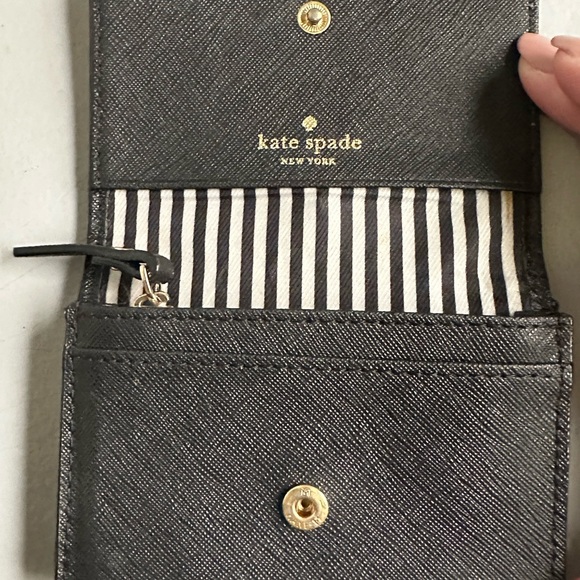 Authentic Kate Spade Wallet - Picture 10 of 13